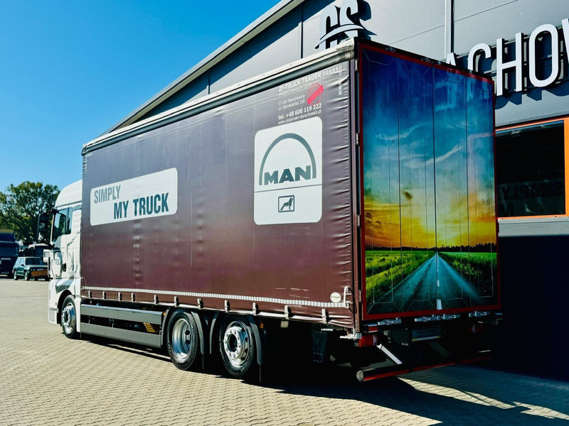 MAN TGX 26.420 - 커튼사이더 트럭 : 사진 4 MAN TGX 26.420 - 커튼사이더 트럭 : 사진 4