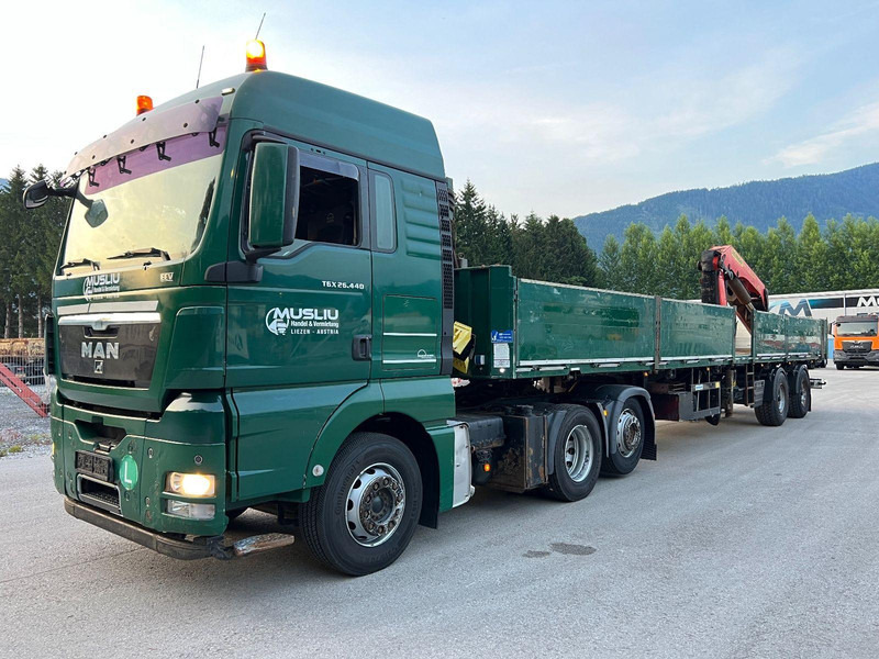MAN TGX 26.440 6x2 + Flatbed semi trailer + Crane PK26002 - 트랙터 유닛 : 사진 1 MAN TGX 26.440 6x2 + Flatbed semi trailer + Crane PK26002 - 트랙터 유닛 : 사진 1