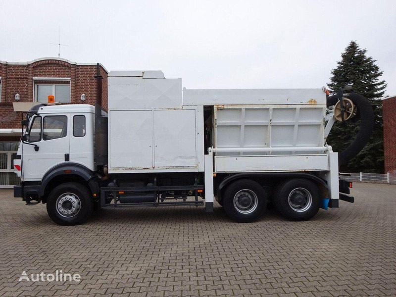 Mercedes-Benz 2527 - Vacuum truck 6x4 - 진공 흡입 트럭 : 사진 3 Mercedes-Benz 2527 - Vacuum truck 6x4 - 진공 흡입 트럭 : 사진 3