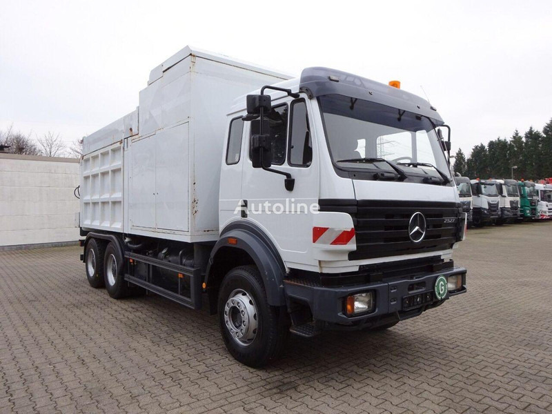Mercedes-Benz 2527 - 진공 흡입 트럭 : 사진 2 Mercedes-Benz 2527 - 진공 흡입 트럭 : 사진 2