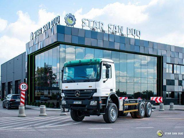 Mercedes-Benz 3332 AK 6x6 chassis cab - 캡 새시 트럭, 크레인 트럭 : 사진 1 Mercedes-Benz 3332 AK 6x6 chassis cab - 캡 새시 트럭, 크레인 트럭 : 사진 1