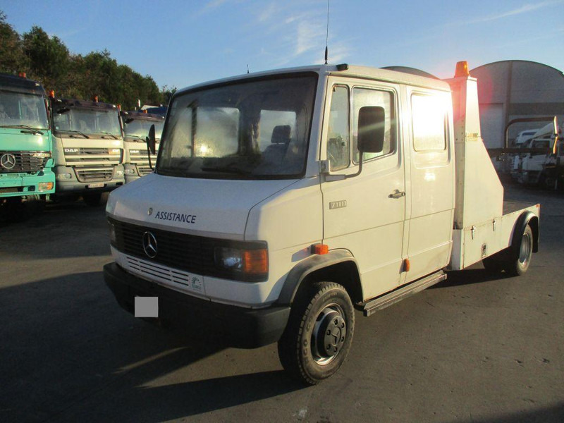 Mercedes-Benz 711D - Doka towing truck - 견인 트럭 : 사진 1 Mercedes-Benz 711D - Doka towing truck - 견인 트럭 : 사진 1