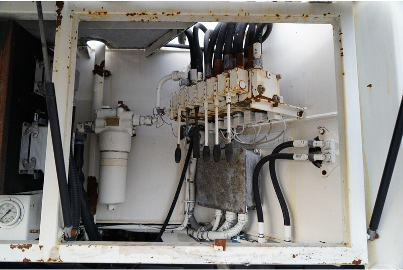 콘크리트 펌프 트럭 Mercedes-Benz ACTROS 2636 / POMPA SERMAC 5Z37 / 37  METRÓW / STEROWANIE RADIOW : 사진 15