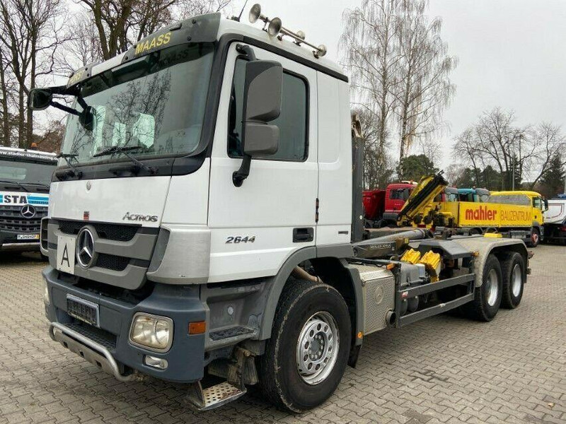 Mercedes-Benz ACTROS 2644 - 후크 리프트 트럭 : 사진 2 Mercedes-Benz ACTROS 2644 - 후크 리프트 트럭 : 사진 2