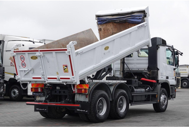 Mercedes-Benz ACTROS 3336 / 6x4 / WYWROTKA / BORDMATIC / HYDROBURTA / MEILLER - 덤프트럭 : 사진 5 Mercedes-Benz ACTROS 3336 / 6x4 / WYWROTKA / BORDMATIC / HYDROBURTA / MEILLER - 덤프트럭 : 사진 5