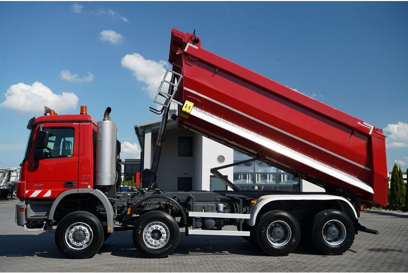 Mercedes-Benz ACTROS 4141 / 8X6 / WYWROTKA TYLNOZSYPOWA / MEILLER KIPPER 5.3M - 덤프트럭 : 사진 3 Mercedes-Benz ACTROS 4141 / 8X6 / WYWROTKA TYLNOZSYPOWA / MEILLER KIPPER 5.3M - 덤프트럭 : 사진 3