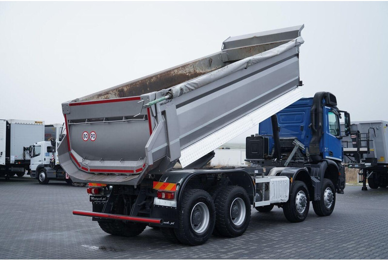 Mercedes-Benz ACTROS 4145 / 8X8 / WYWROTKA TYLNOZSYPOWA / KH-KIPPER 6 M / AUTO - 덤프트럭 : 사진 4 Mercedes-Benz ACTROS 4145 / 8X8 / WYWROTKA TYLNOZSYPOWA / KH-KIPPER 6 M / AUTO - 덤프트럭 : 사진 4