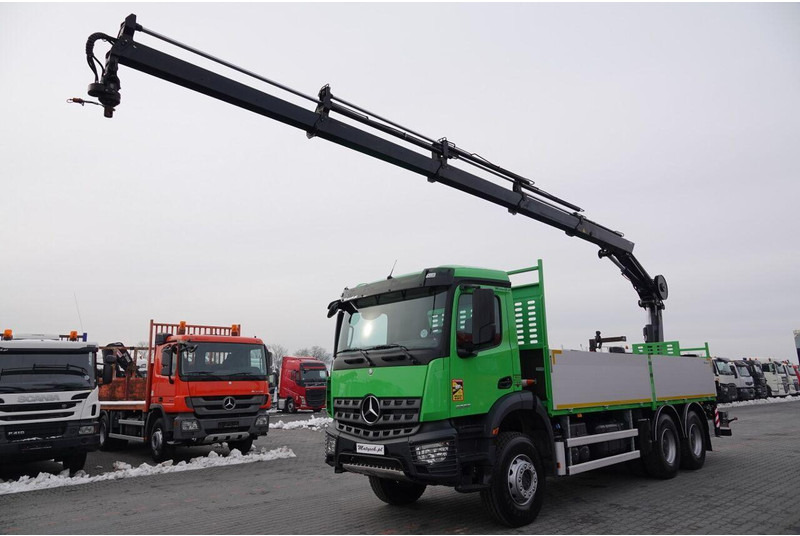 Mercedes-Benz AROCS 2636 / 6x4 / SKRZYNIOWY- 6,5 M / + HDS HIAB 4x wysów: 13 m - 드롭사이드/ 플랫베드 트럭, 크레인 트럭 : 사진 2 Mercedes-Benz AROCS 2636 / 6x4 / SKRZYNIOWY- 6,5 M / + HDS HIAB 4x wysów: 13 m - 드롭사이드/ 플랫베드 트럭, 크레인 트럭 : 사진 2