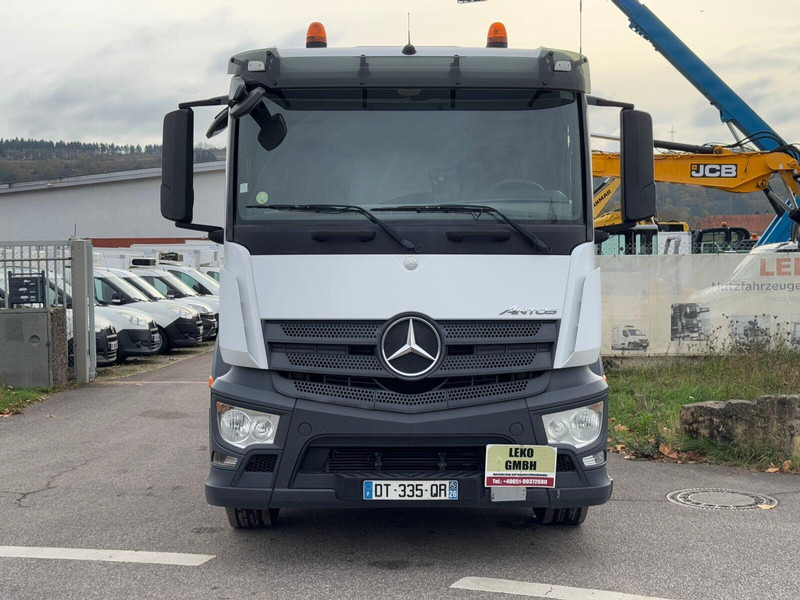 Mercedes-Benz Antos 2540 - 캡 새시 트럭 : 사진 4 Mercedes-Benz Antos 2540 - 캡 새시 트럭 : 사진 4