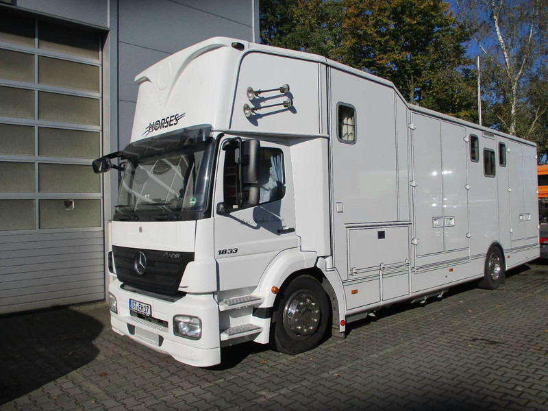 Mercedes-Benz Axor 1833 - Horse transporter - 말 수송 트럭 : 사진 1 Mercedes-Benz Axor 1833 - Horse transporter - 말 수송 트럭 : 사진 1