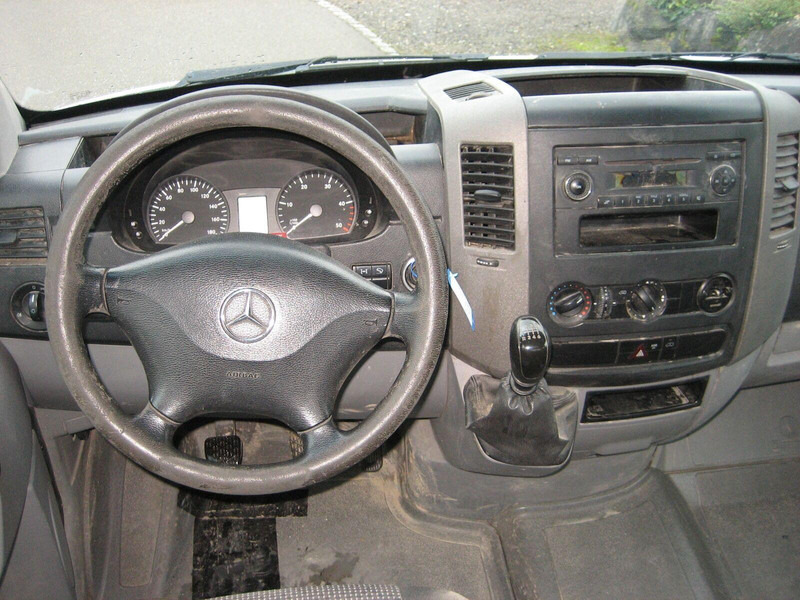 Mercedes-Benz Sprinter 316 CDI Doka - 드롭사이드/ 플랫베드 트럭 : 사진 4 Mercedes-Benz Sprinter 316 CDI Doka - 드롭사이드/ 플랫베드 트럭 : 사진 4