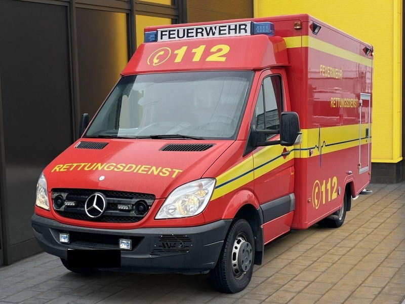 Mercedes-Benz Sprinter 516 CDI Ambulance car - 구급차 : 사진 1 Mercedes-Benz Sprinter 516 CDI Ambulance car - 구급차 : 사진 1