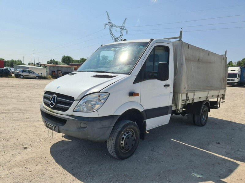 Mercedes-Benz Sprinter 519 CDi 4x4x - Pritsche+Plane - 커튼 사이드 밴 : 사진 3 Mercedes-Benz Sprinter 519 CDi 4x4x - Pritsche+Plane - 커튼 사이드 밴 : 사진 3