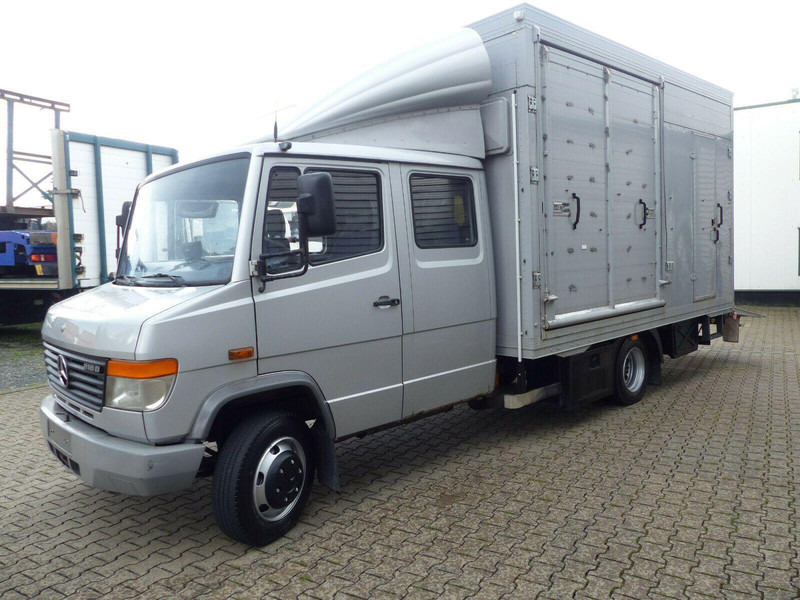 Mercedes-Benz Vario 818 Doka horse transporter + Tail lift - 말 수송 트럭 : 사진 3 Mercedes-Benz Vario 818 Doka horse transporter + Tail lift - 말 수송 트럭 : 사진 3