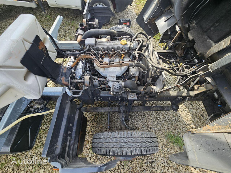 덤프 밴 Nissan Atleon 35.110 3 way tipper : 사진 18 덤프 밴 Nissan Atleon 35.110 3 way tipper : 사진 18