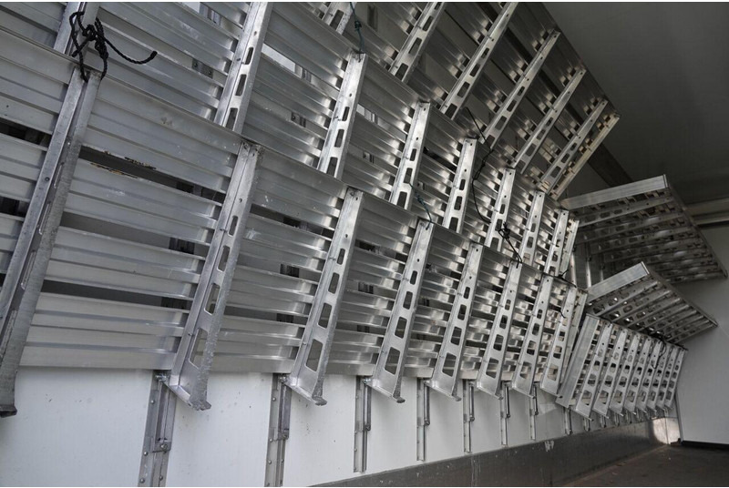 냉동탑차 Renault D 16 260 / CHŁODNIA - 6,8 M / MULTITEMPERATURA / CARRIER SUPRA 8 : 사진 17