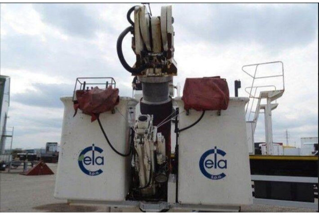 트럭, 크레인 트럭 Renault KERAX 410.19 4x4 Emelőkosaras Cela 17m : 사진 8 트럭, 크레인 트럭 Renault KERAX 410.19 4x4 Emelőkosaras Cela 17m : 사진 8