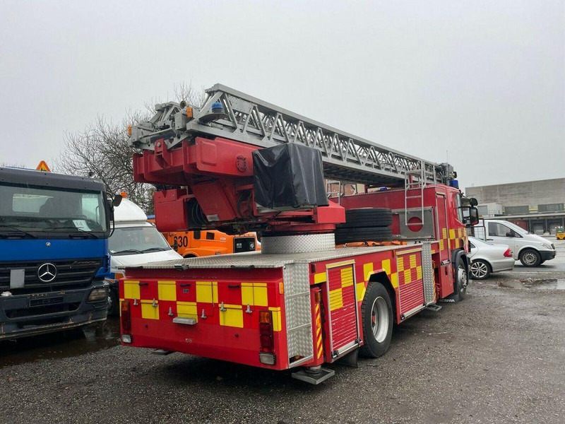 Scania P94-300 Emelőkosaras 33m - 트럭, 크레인 트럭 : 사진 3 Scania P94-300 Emelőkosaras 33m - 트럭, 크레인 트럭 : 사진 3