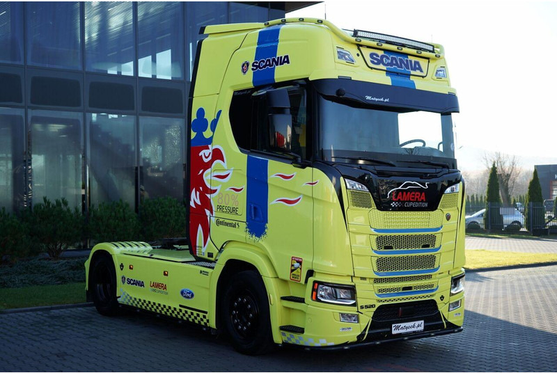 Scania S 520 / V8 / RETARDER / I-PARK COOL / FULL AIRMATIC / SKÓRY / - 트랙터 유닛 : 사진 4 Scania S 520 / V8 / RETARDER / I-PARK COOL / FULL AIRMATIC / SKÓRY / - 트랙터 유닛 : 사진 4