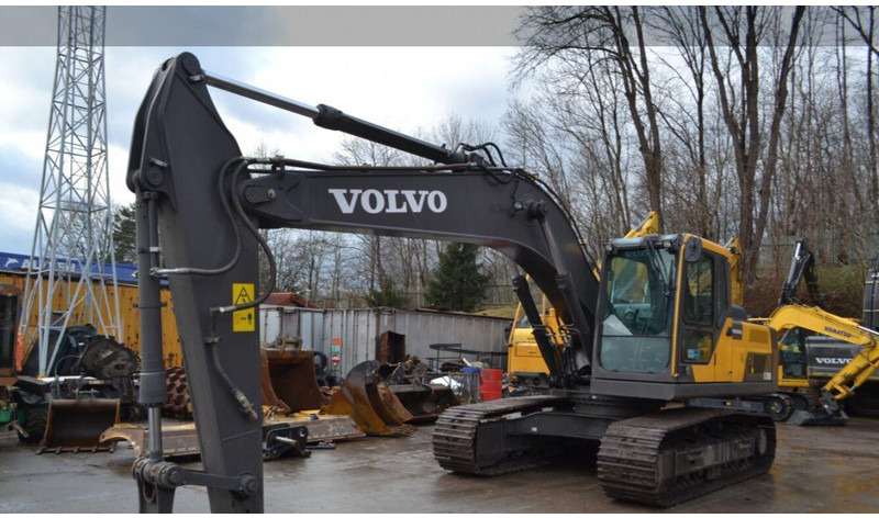 Volvo EC200 - 크롤러 굴삭기 : 사진 3 Volvo EC200 - 크롤러 굴삭기 : 사진 3