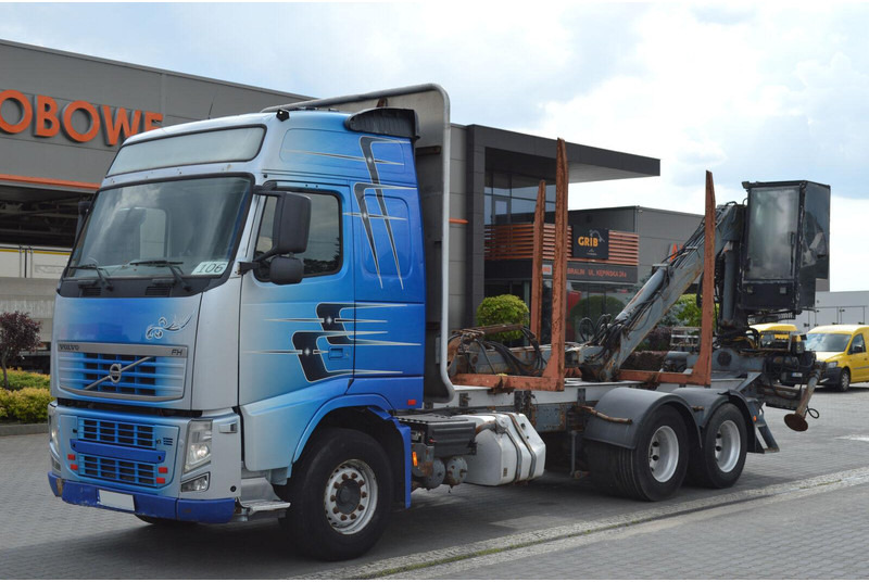 Volvo FH 13 520 FOR TRANSPORTING WOOD - 목재 트럭, 크레인 트럭 : 사진 1 Volvo FH 13 520 FOR TRANSPORTING WOOD - 목재 트럭, 크레인 트럭 : 사진 1