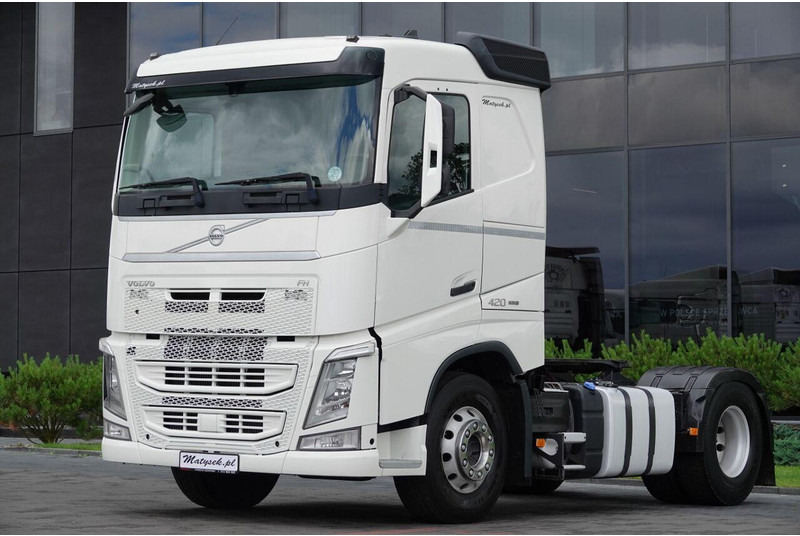 Volvo FH 420 / 13 L / PEŁNY ADR / 2017 ROK / NISKA KABINA / SPROWADZON - 트랙터 유닛 : 사진 5 Volvo FH 420 / 13 L / PEŁNY ADR / 2017 ROK / NISKA KABINA / SPROWADZON - 트랙터 유닛 : 사진 5