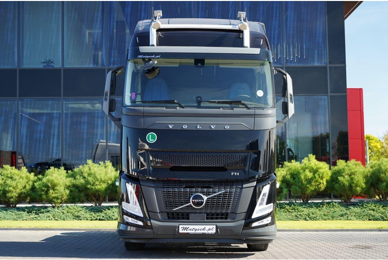 Volvo FH 500 / 2025 ROK / 97 TYS KM / XXL / I-SHIFT - 트랙터 유닛 : 사진 4 Volvo FH 500 / 2025 ROK / 97 TYS KM / XXL / I-SHIFT - 트랙터 유닛 : 사진 4