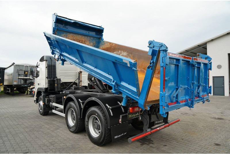 Volvo FM 360 / 6x4 / WYWROTKA DWUSTRONNA / HYDROBURTA / MANUAL / SPROW - 덤프트럭 : 사진 4 Volvo FM 360 / 6x4 / WYWROTKA DWUSTRONNA / HYDROBURTA / MANUAL / SPROW - 덤프트럭 : 사진 4