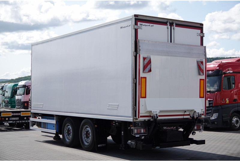 Wielton PRZYCZEPA CHŁODNIA / IGLOOCAR / THERMO KING - FRIGOBLOCK / WINDA - 냉동 트레일러 : 사진 4 Wielton PRZYCZEPA CHŁODNIA / IGLOOCAR / THERMO KING - FRIGOBLOCK / WINDA - 냉동 트레일러 : 사진 4