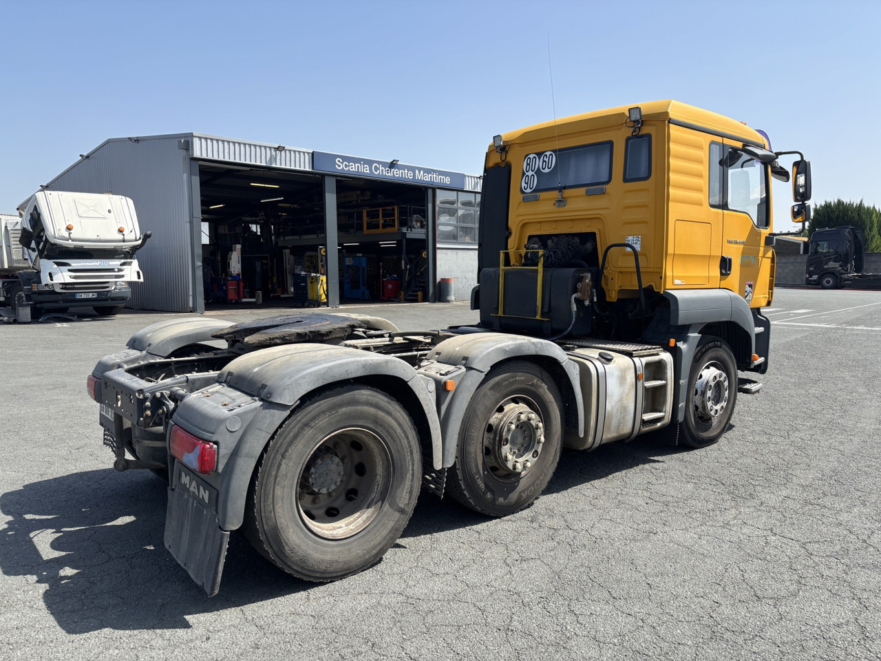 MAN TGA440 6X2/4 - 트랙터 유닛 : 사진 4 MAN TGA440 6X2/4 - 트랙터 유닛 : 사진 4