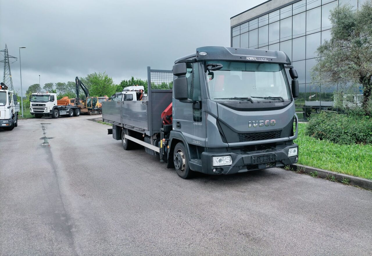 IVECO EuroCargo 75-210 - 드롭사이드/ 플랫베드 트럭, 크레인 트럭 : 사진 1 IVECO EuroCargo 75-210 - 드롭사이드/ 플랫베드 트럭, 크레인 트럭 : 사진 1