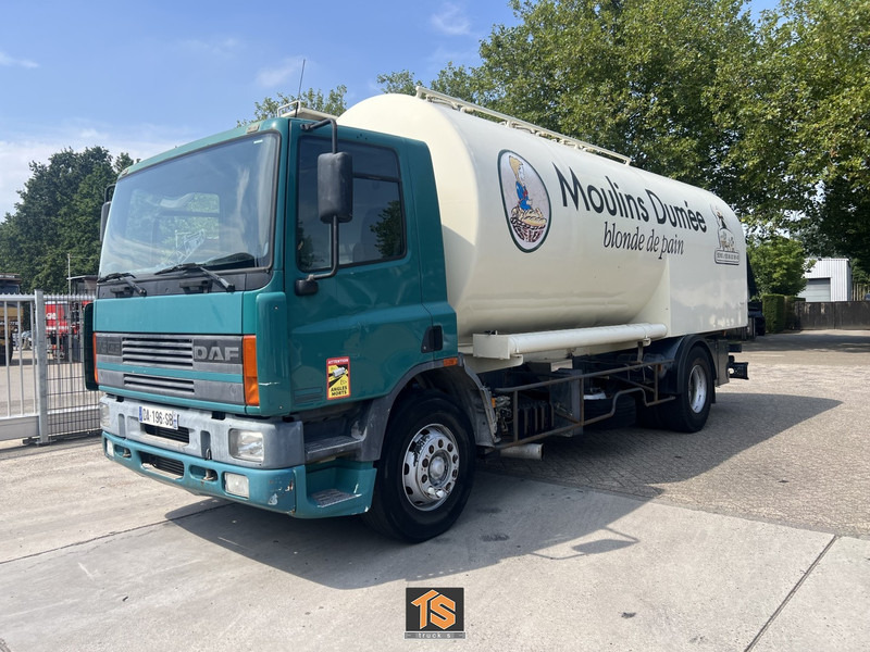 DAF CF75.250 EURO 2 - MANUAL - ZAUG und DRUCK - TOP TRUCK - 유조트럭 : 사진 1 DAF CF75.250 EURO 2 - MANUAL - ZAUG und DRUCK - TOP TRUCK - 유조트럭 : 사진 1
