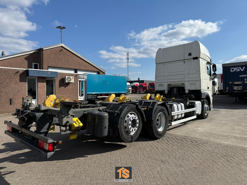 DAF XF 480 FAN SSC - LBW - RETARDER - BDF - KLIMA - GERMAN TRUCK - TOP! - 컨테이너 운반 장치/ 스와프 보디 트럭 : 사진 4 DAF XF 480 FAN SSC - LBW - RETARDER - BDF - KLIMA - GERMAN TRUCK - TOP! - 컨테이너 운반 장치/ 스와프 보디 트럭 : 사진 4