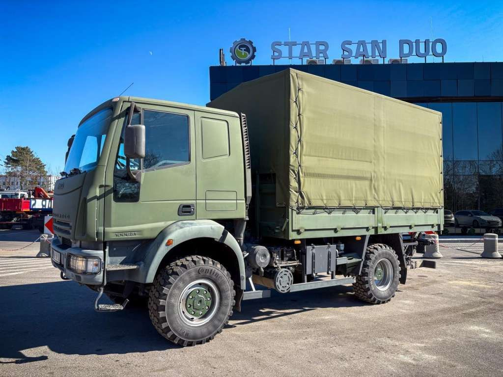 Iveco EUROCARGO 4x4 Offroad Camper Winde - 커튼사이더 트럭 : 사진 3 Iveco EUROCARGO 4x4 Offroad Camper Winde - 커튼사이더 트럭 : 사진 3