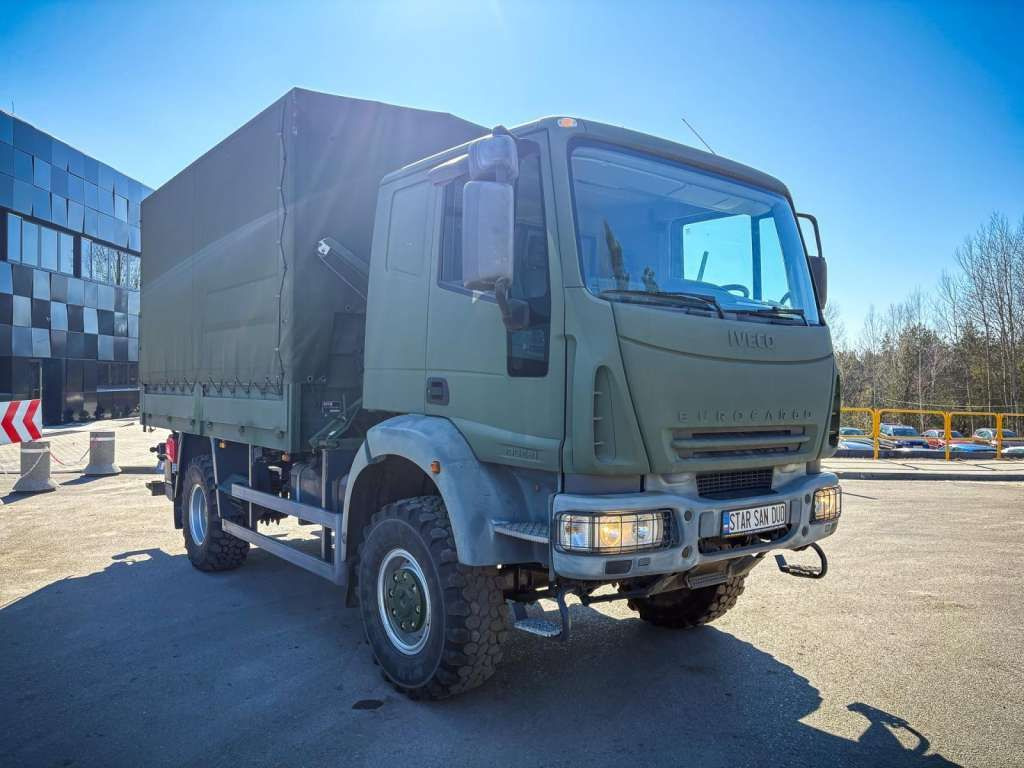 Iveco EUROCARGO 4x4 Offroad Camper Winde - 커튼사이더 트럭 : 사진 2 Iveco EUROCARGO 4x4 Offroad Camper Winde - 커튼사이더 트럭 : 사진 2