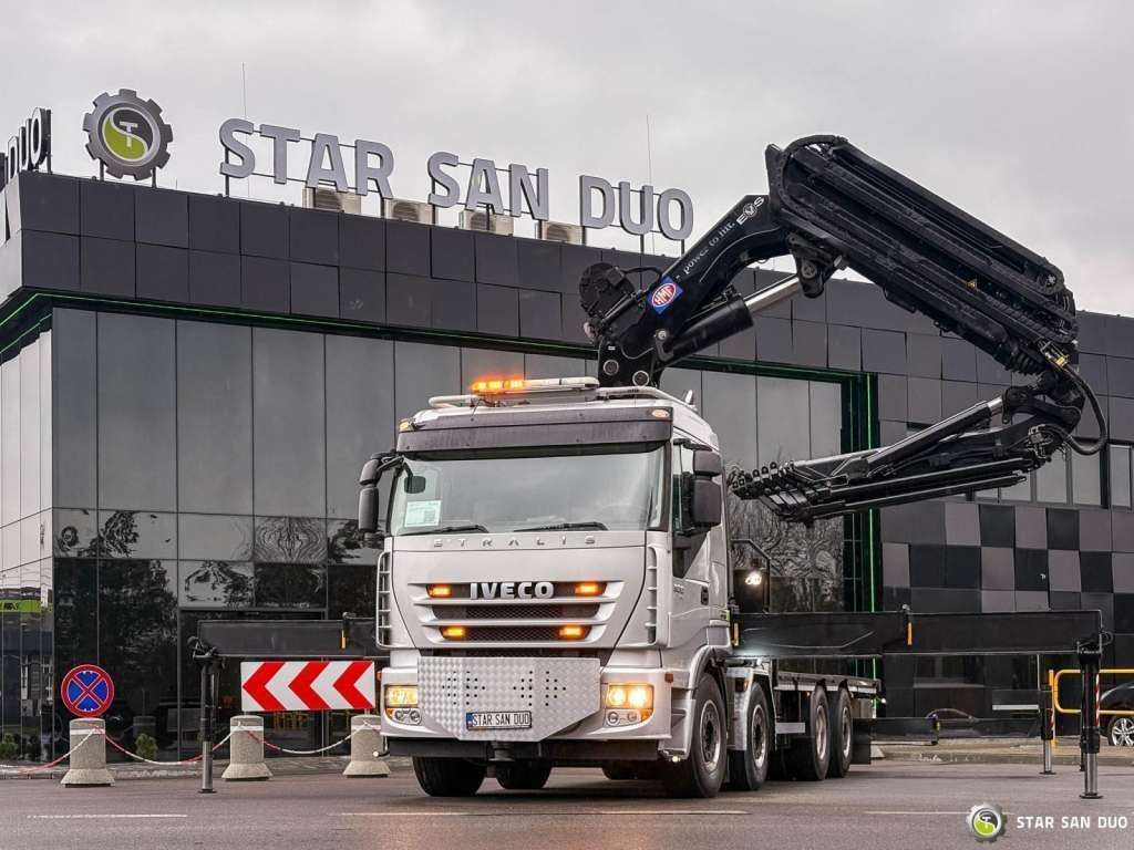 Iveco STRALIS AS320S50Y 8x2 HMF 8520-0K6 FLY JIB Winc - 크레인 트럭 : 사진 1 Iveco STRALIS AS320S50Y 8x2 HMF 8520-0K6 FLY JIB Winc - 크레인 트럭 : 사진 1