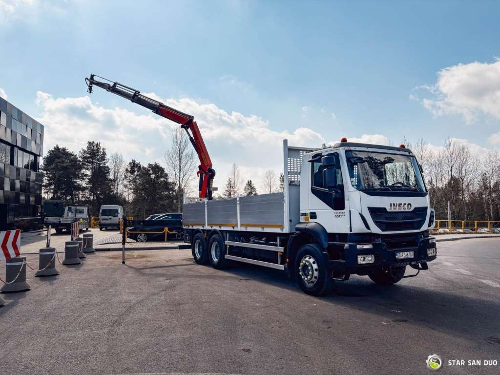Iveco TRAKKER 450 6x4 PALFINGER PK 18502 SH Rotator - 크레인 트럭 : 사진 2 Iveco TRAKKER 450 6x4 PALFINGER PK 18502 SH Rotator - 크레인 트럭 : 사진 2