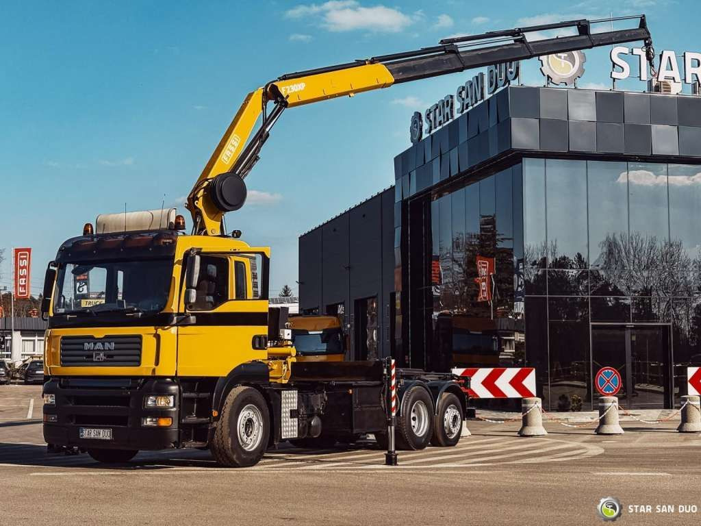 MAN TGA 18.440 6x2 FASSI F 210 A.24 Crane Rotator - 크레인 트럭 : 사진 1 MAN TGA 18.440 6x2 FASSI F 210 A.24 Crane Rotator - 크레인 트럭 : 사진 1