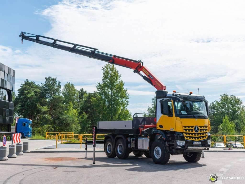 Mercedes-Benz AROCS 3345 6x6 PALFINGER PK 33002 Euro 6 Crane - 크레인 트럭 : 사진 3 Mercedes-Benz AROCS 3345 6x6 PALFINGER PK 33002 Euro 6 Crane - 크레인 트럭 : 사진 3
