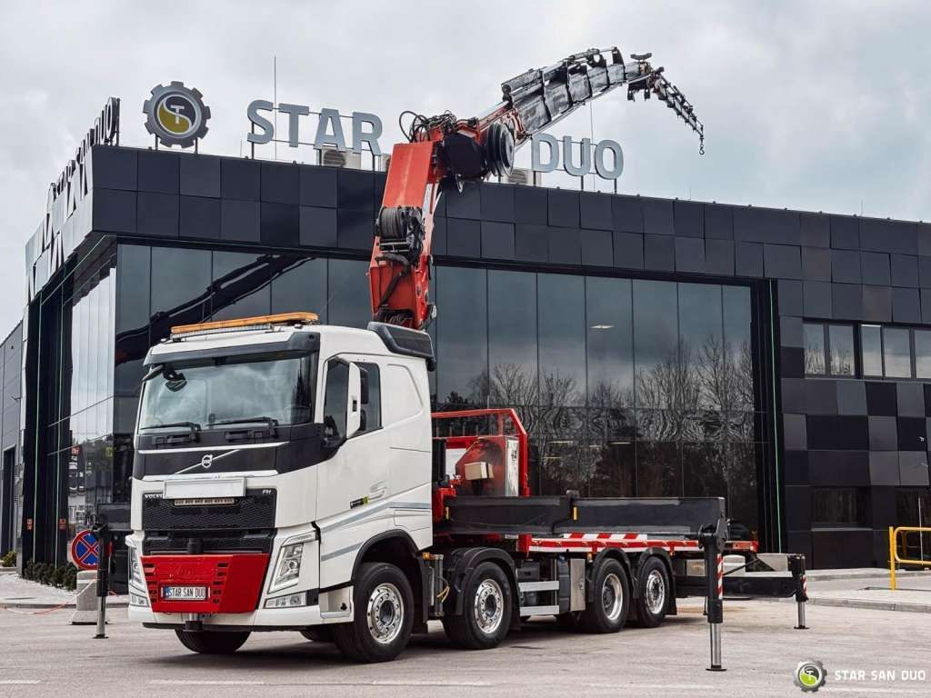 Volvo FH 550 8x2 HMF 8520 FLY JIB Winch Crane Euro 6 - 크레인 트럭 : 사진 1 Volvo FH 550 8x2 HMF 8520 FLY JIB Winch Crane Euro 6 - 크레인 트럭 : 사진 1
