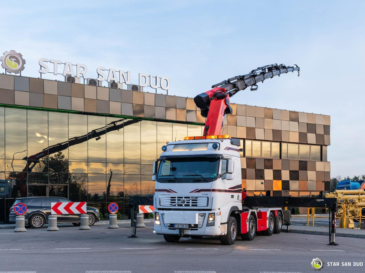 - 트랙터 유닛 : 사진 3 - 트랙터 유닛 : 사진 3