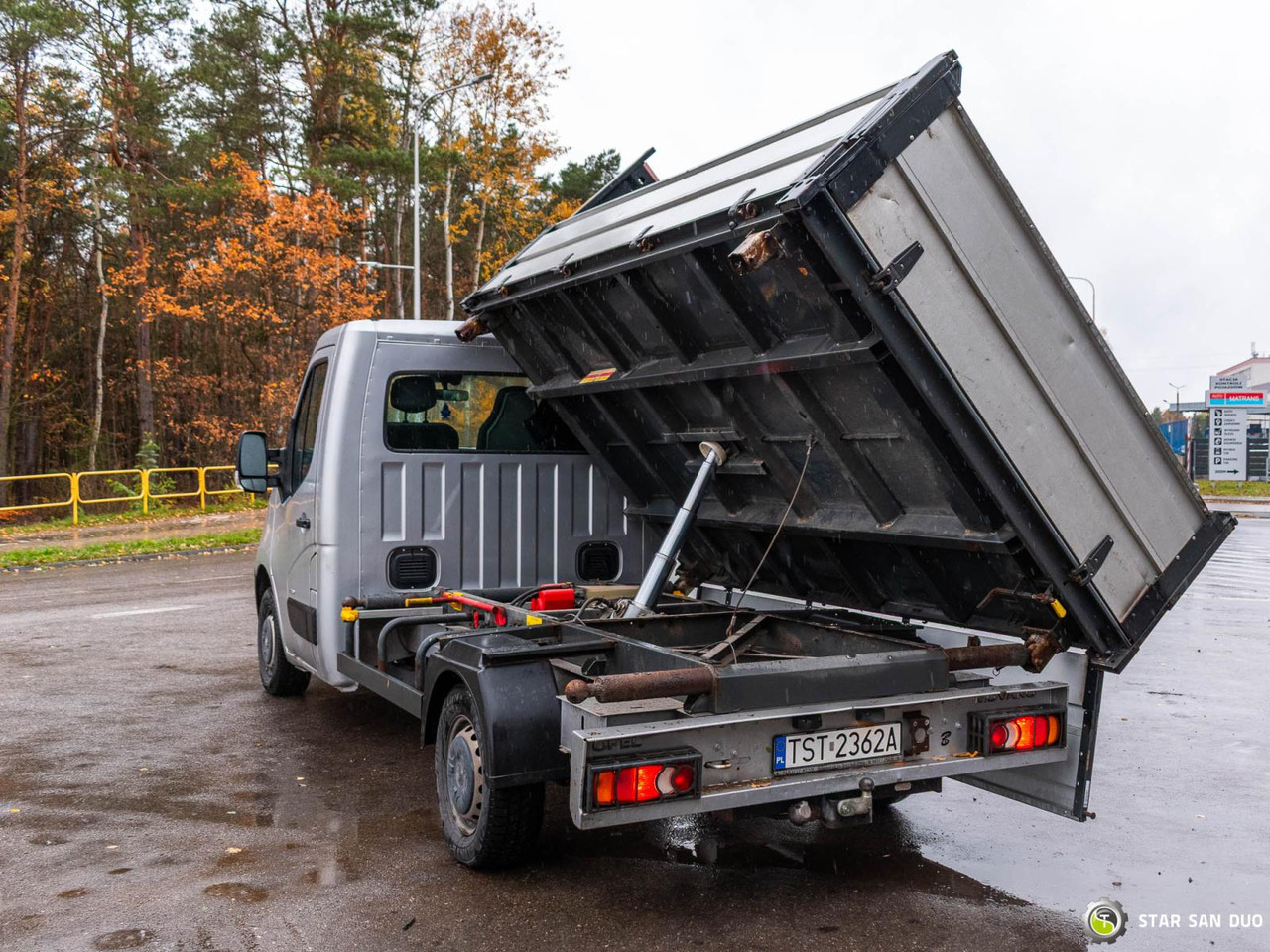 - 덤프트럭 : 사진 5 - 덤프트럭 : 사진 5