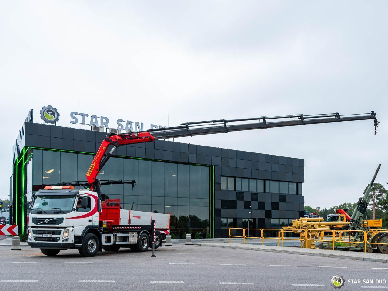 - 크레인 트럭 : 사진 3 - 크레인 트럭 : 사진 3