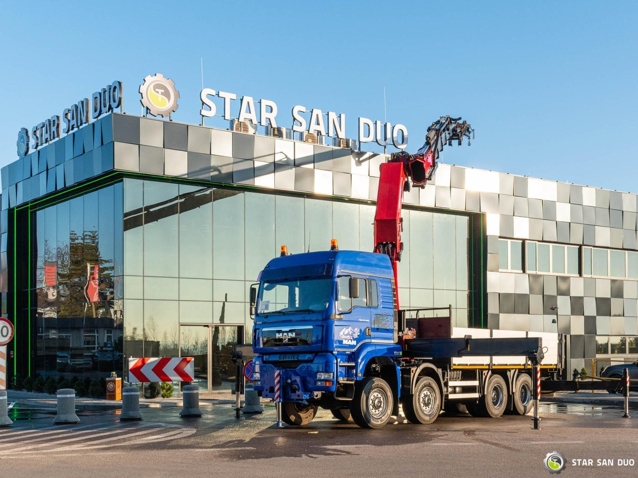 - 크레인 트럭 : 사진 2 - 크레인 트럭 : 사진 2