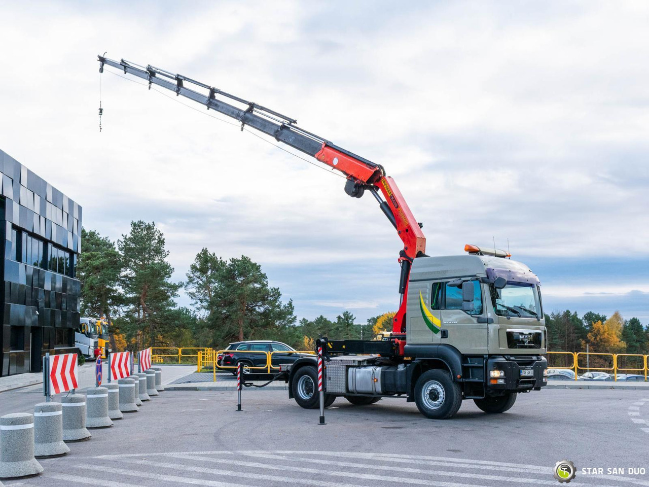 - 크레인 트럭 : 사진 2 - 크레인 트럭 : 사진 2