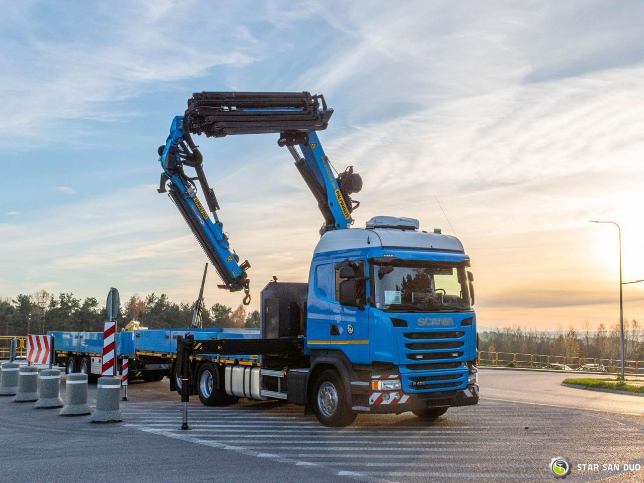 - 크레인 트럭 : 사진 2 - 크레인 트럭 : 사진 2