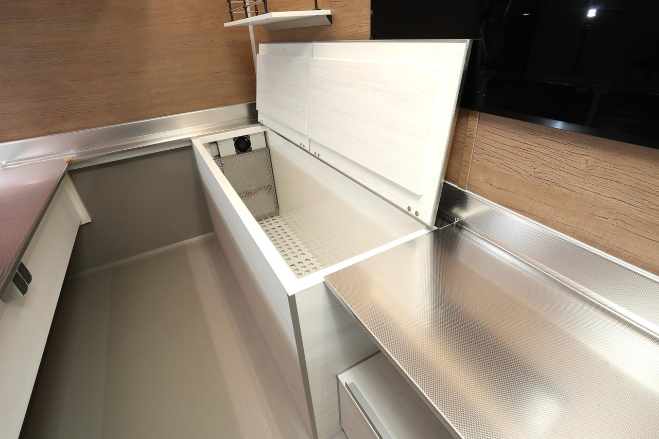 Verkaufsanhänger BORCO HÖHNS - 자판기 트레일러 : 사진 4 Verkaufsanhänger BORCO HÖHNS - 자판기 트레일러 : 사진 4