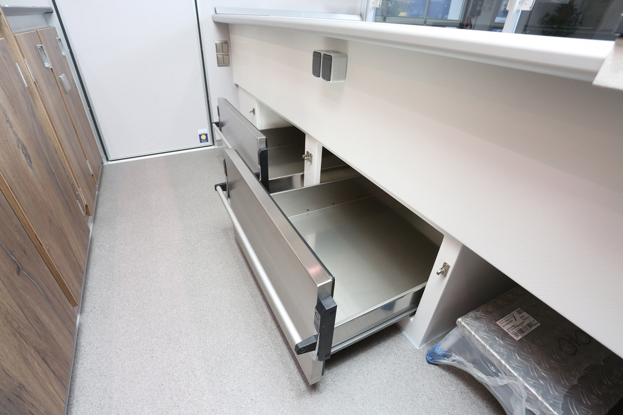 Verkaufsanhänger BORCO HÖHNS - 자판기 트레일러 : 사진 4 Verkaufsanhänger BORCO HÖHNS - 자판기 트레일러 : 사진 4