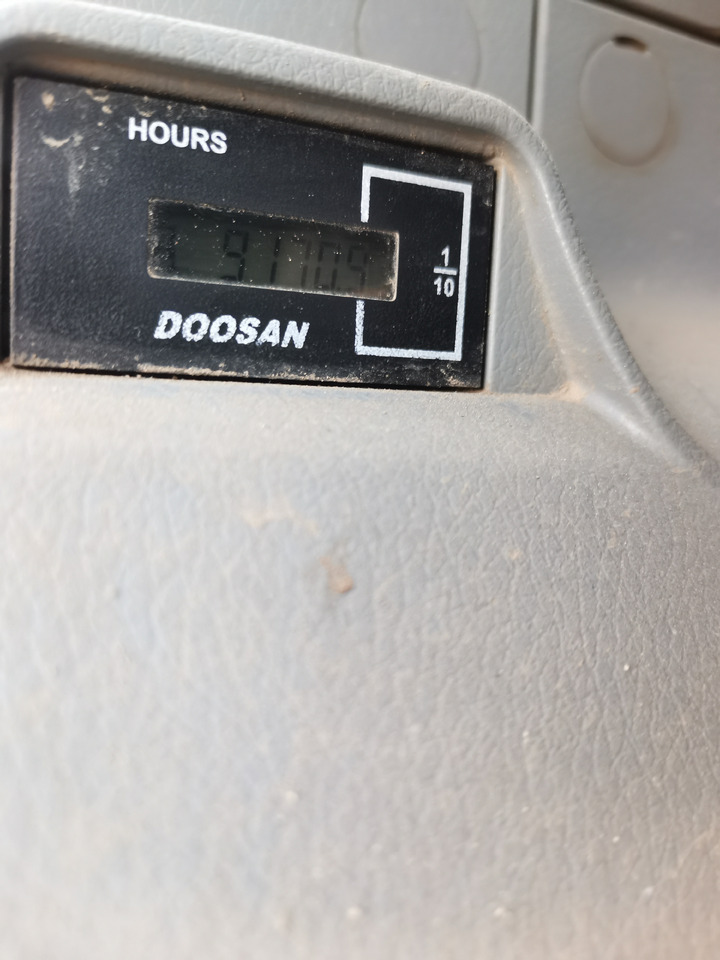 굴착기 DOOSAN DX 380 : 사진 19