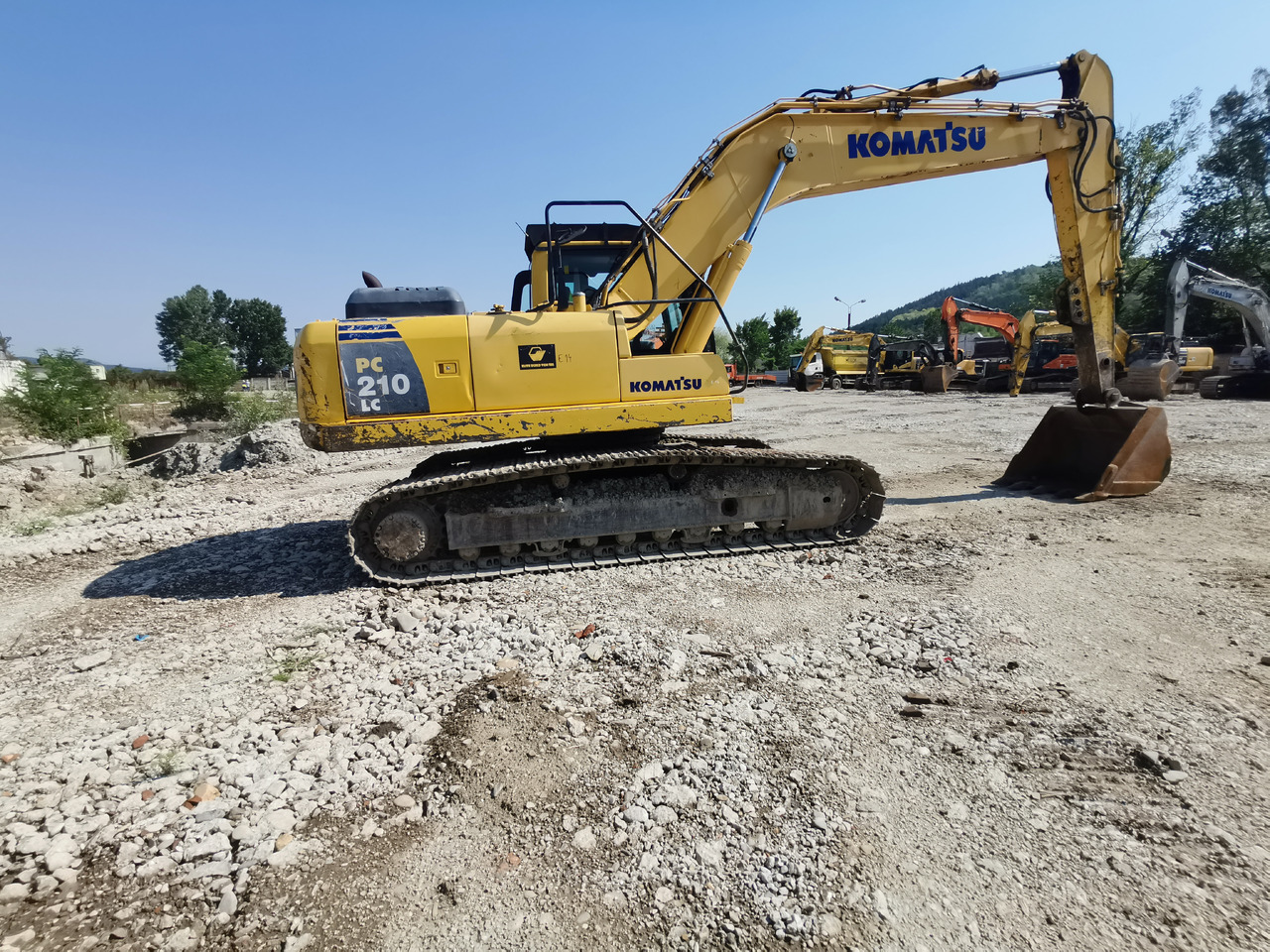 KOMATSU PC210 LC - 8 - 굴착기 : 사진 5 KOMATSU PC210 LC - 8 - 굴착기 : 사진 5